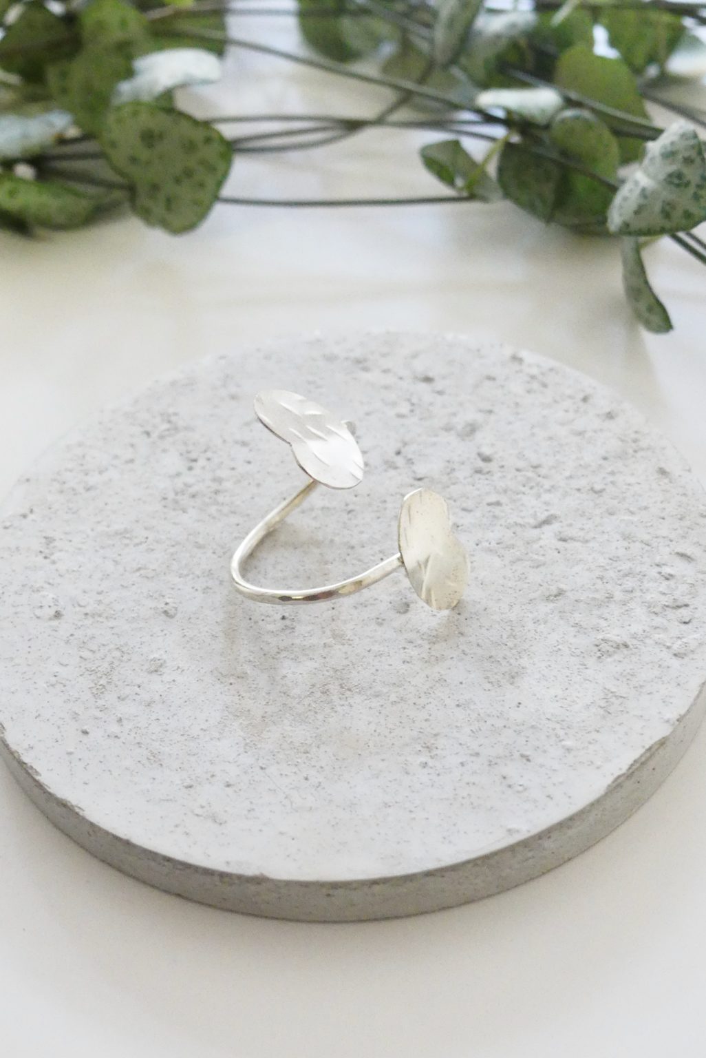 Bague Feuilles Vertes Réglable En Argent 925 Pour Femme – Ajustable Pour Mariage – Neuf Avec étiquettes