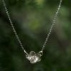 Collier en argent nature fleur bouton d'or