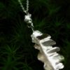 Collier long en argent recyclé. Bijou fait main feuilles de chêne.