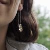 Boucles d'oreilles longues chaine réglable. Bijou fait main feuilles de chêne en argent recyclé